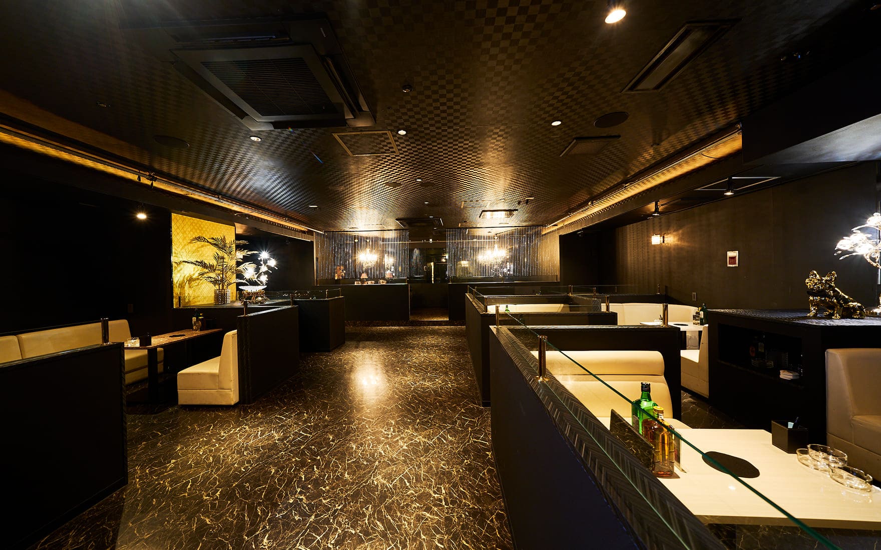 salon de 華門 店内